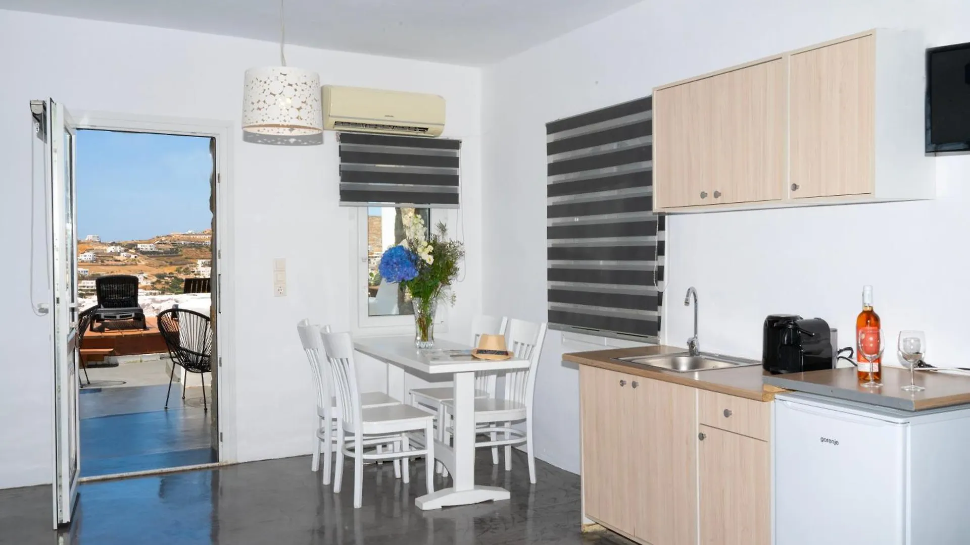 Anixi Lounge Suites - Adults Only Ornos  3*, Ornos (Mykonos)